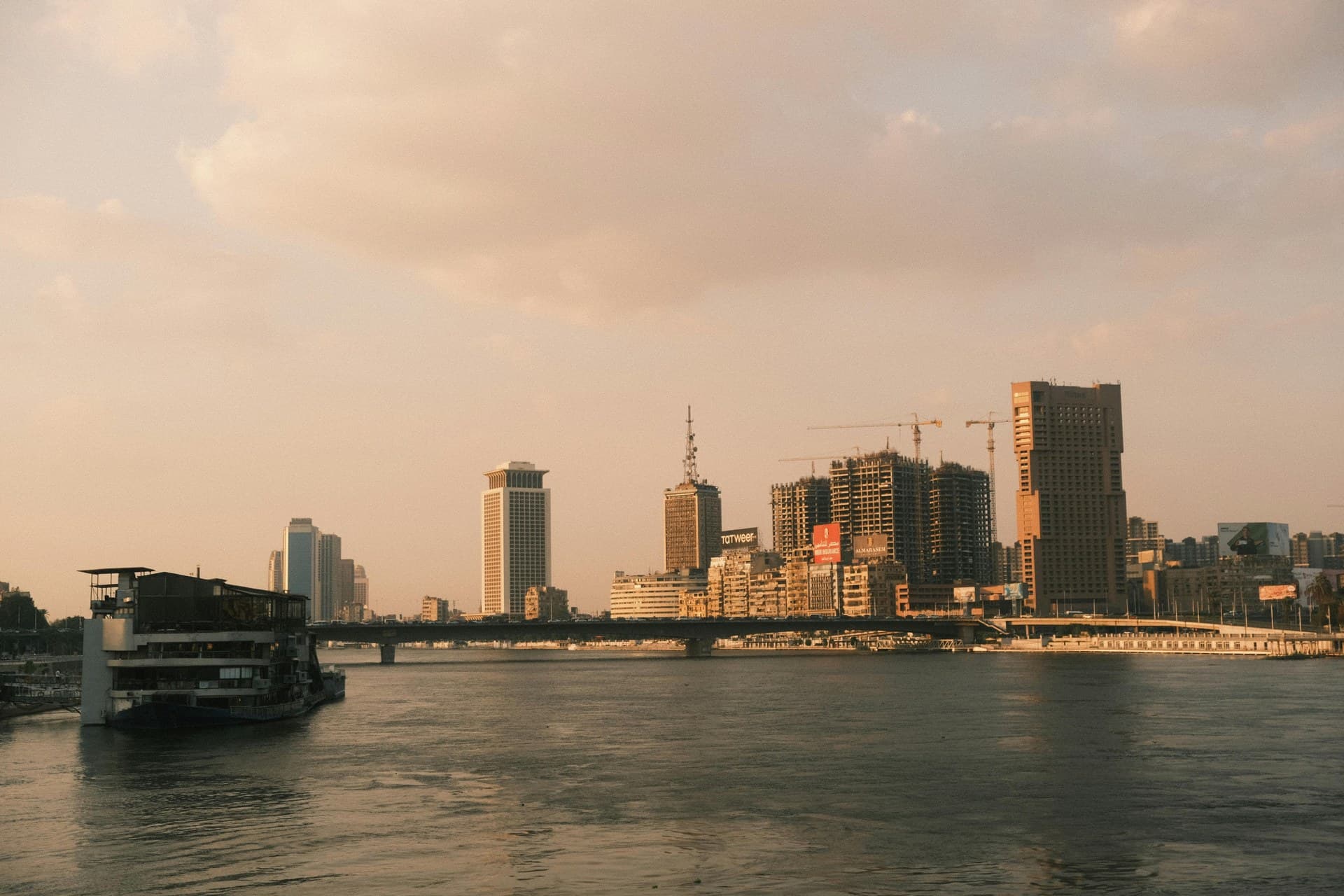 Cairo Tower — view 4