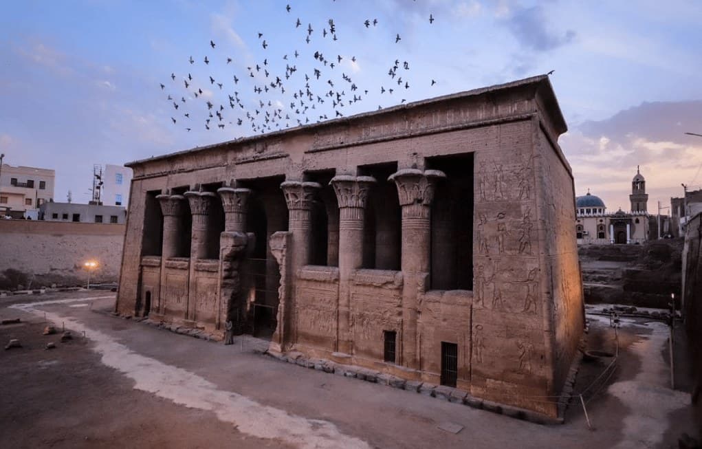 The Temple of Khnum at Esna — view 3