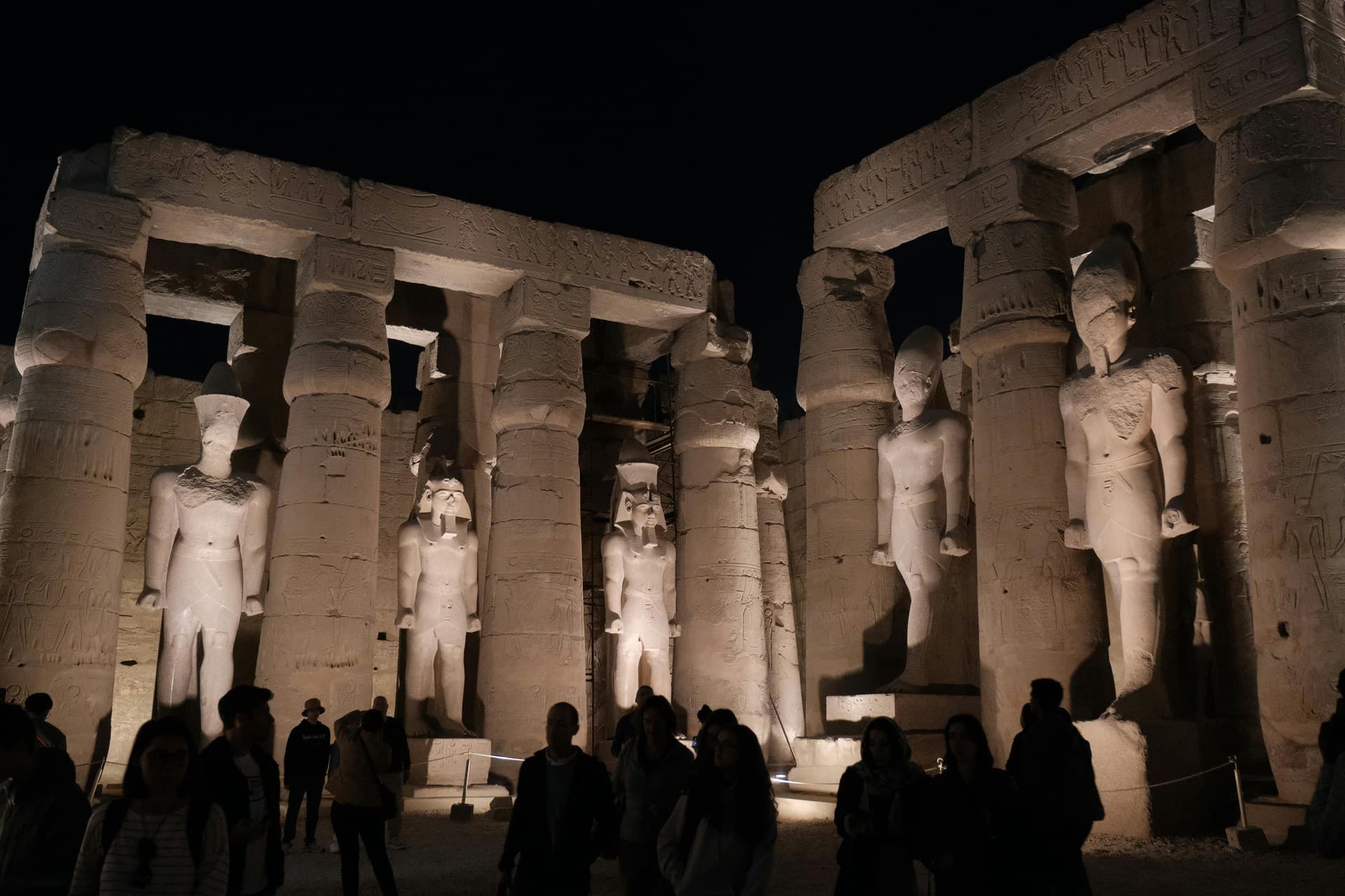 Luxor Temple — view 6