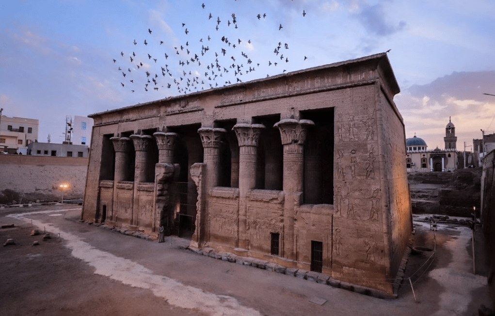 The Temple of Khnum at Esna — view 3